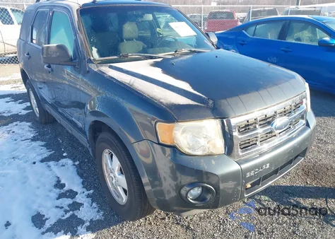 2008 Ford Escape Xlt из США, поврежденный, VIN 1FMCU03ZX8KE63092